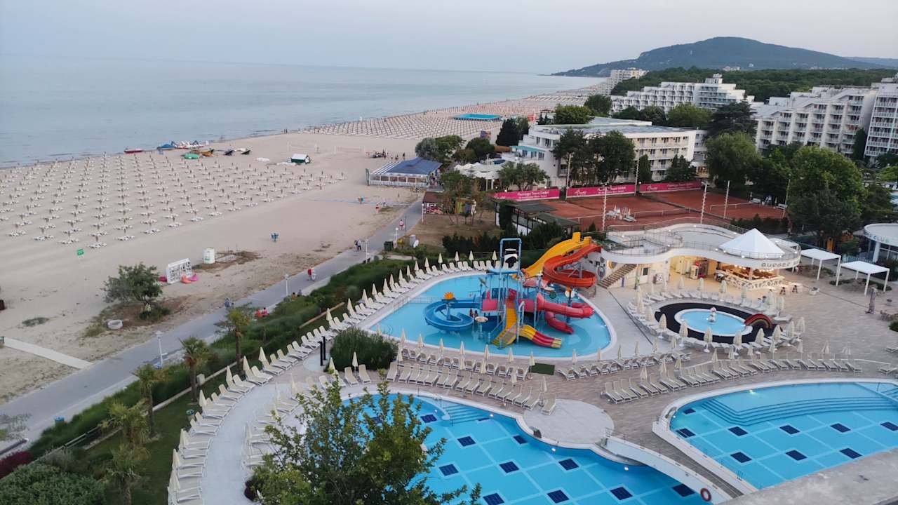Pool Maritim Hotel Paradise Blue Albena