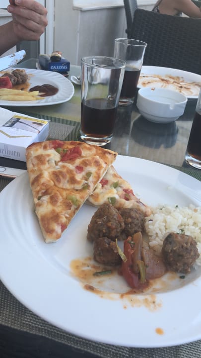 Gastro Royal Star Beach Resort