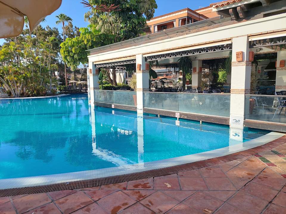 Pool H10 Costa Adeje Palace