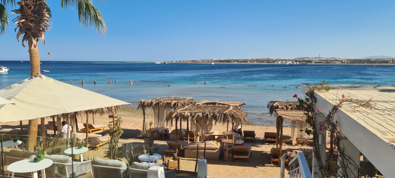 Strand Fort Arabesque Resort, Spa & Villas