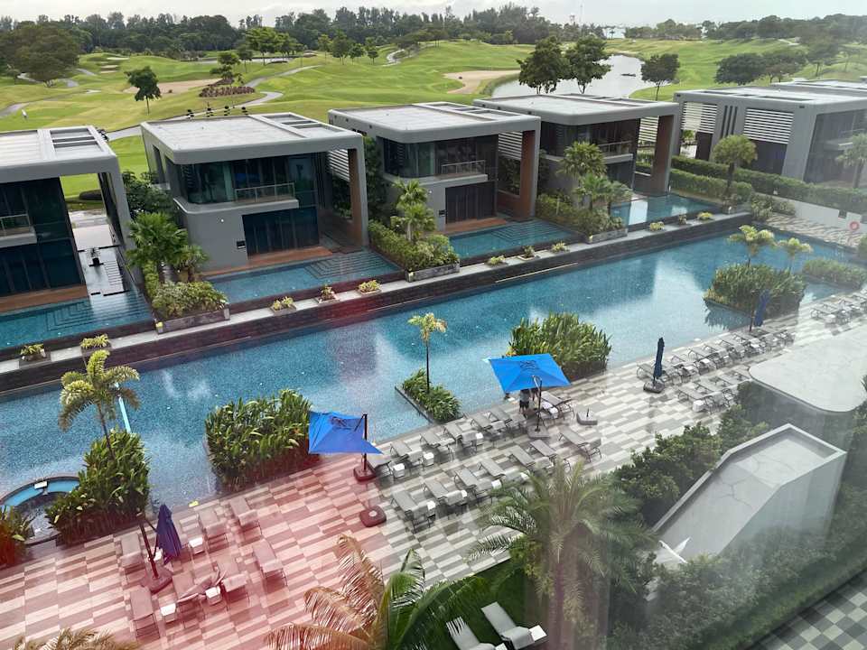 Pool Dusit Thani Laguna Singapore