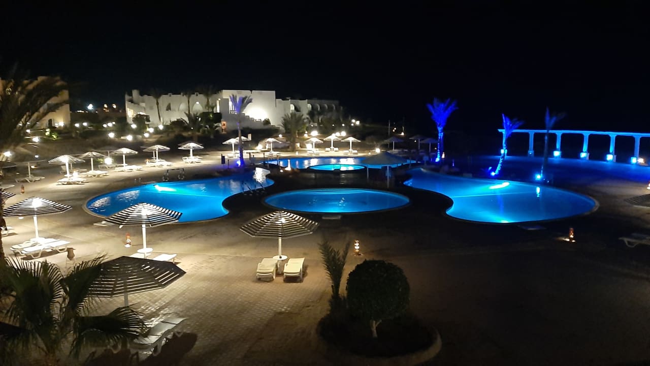 Pool Three Corners Equinox Beach Resort