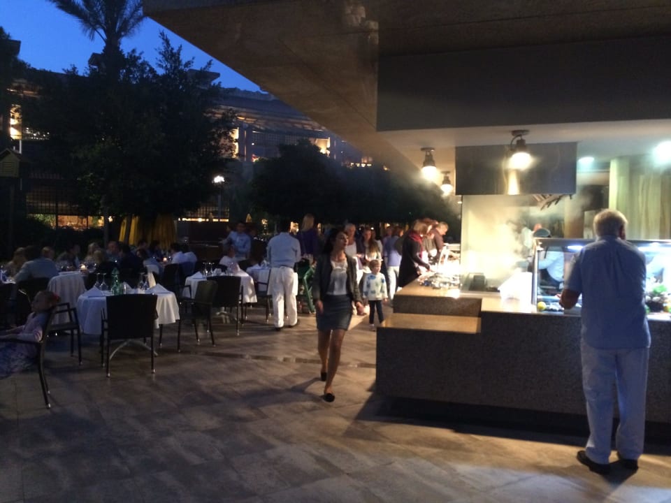 Essen draußen Gloria Golf Resort