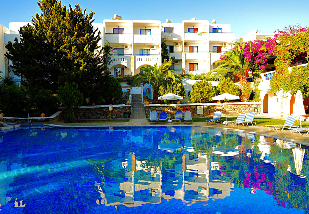 Pool Ekaterini Hotel