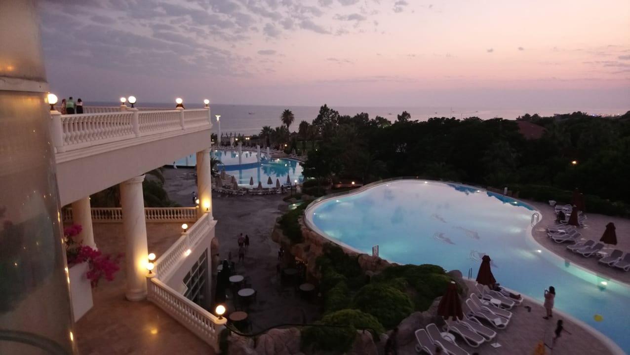 Pool Starlight Resort Hotel