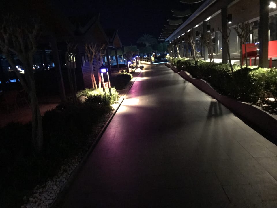 Gartenanlage Limak Lara Deluxe Hotel & Resort