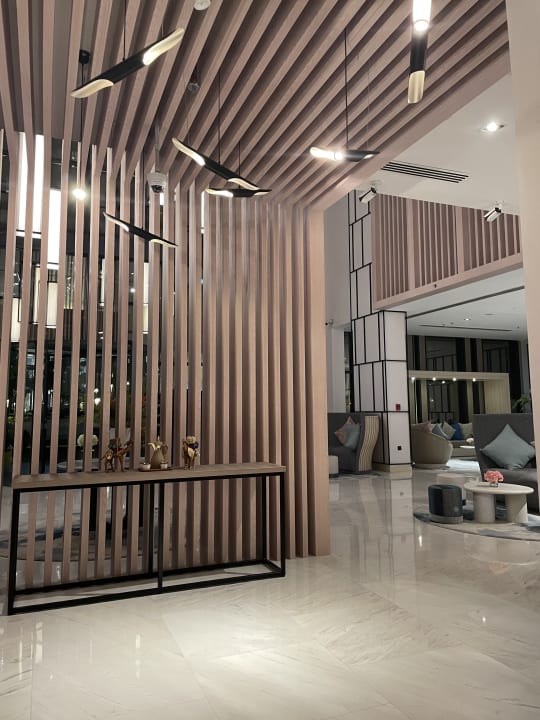 Lobby voco Dubai The Palm by IHG