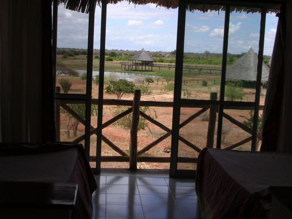 Ausblick aus unserem Zimmer Voi Wildlife Lodge