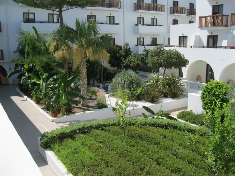 Cour intérieur TUI BLUE Oceanis Beach and Spa Resort