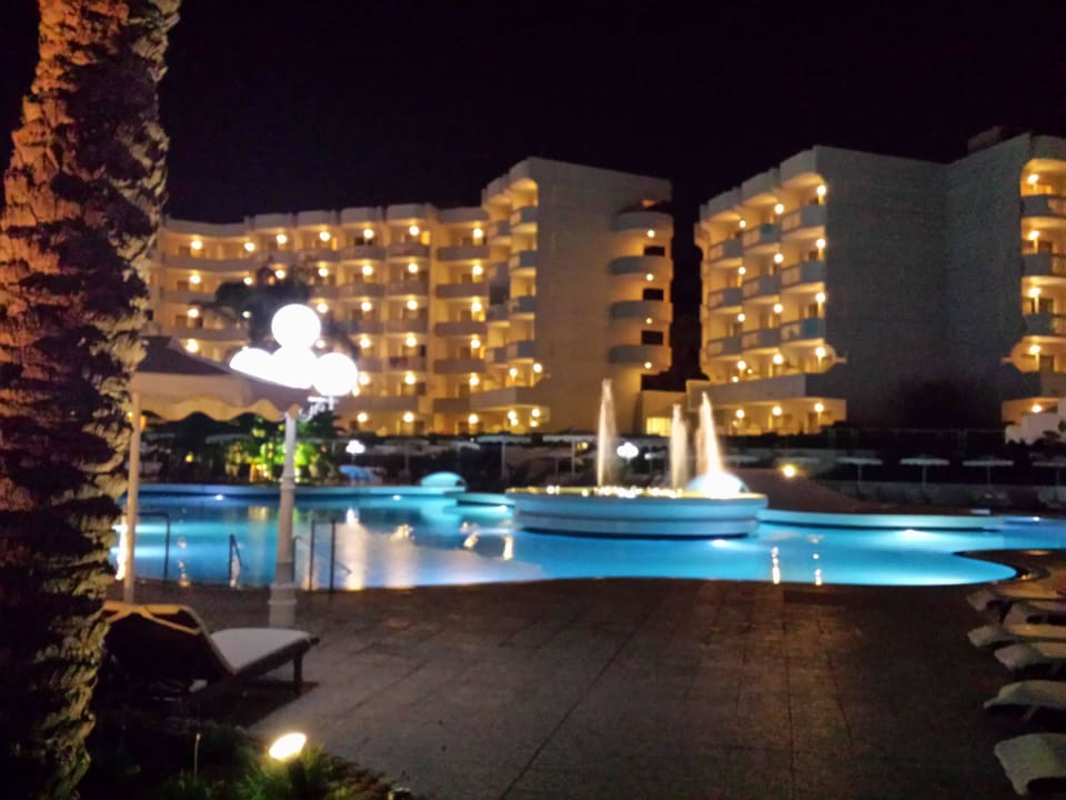 Vom Pool aufs Haus Rodos Palladium Leisure & Wellness