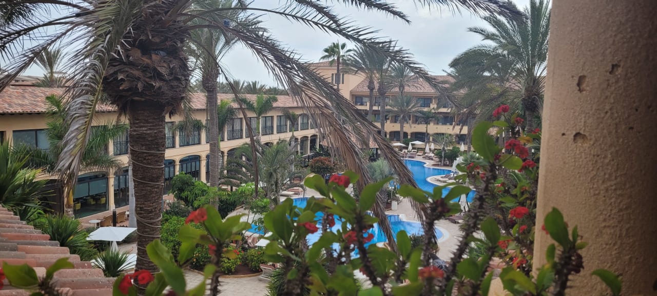 Pool Secrets Bahia Real Resort & SPA