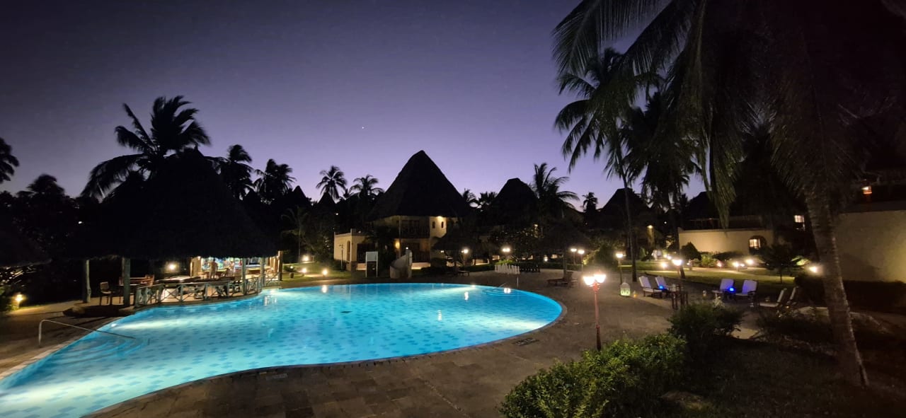 Pool Neptune Pwani Beach Resort & Spa