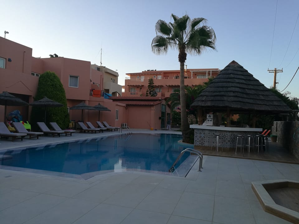 Pool High Beach Resort