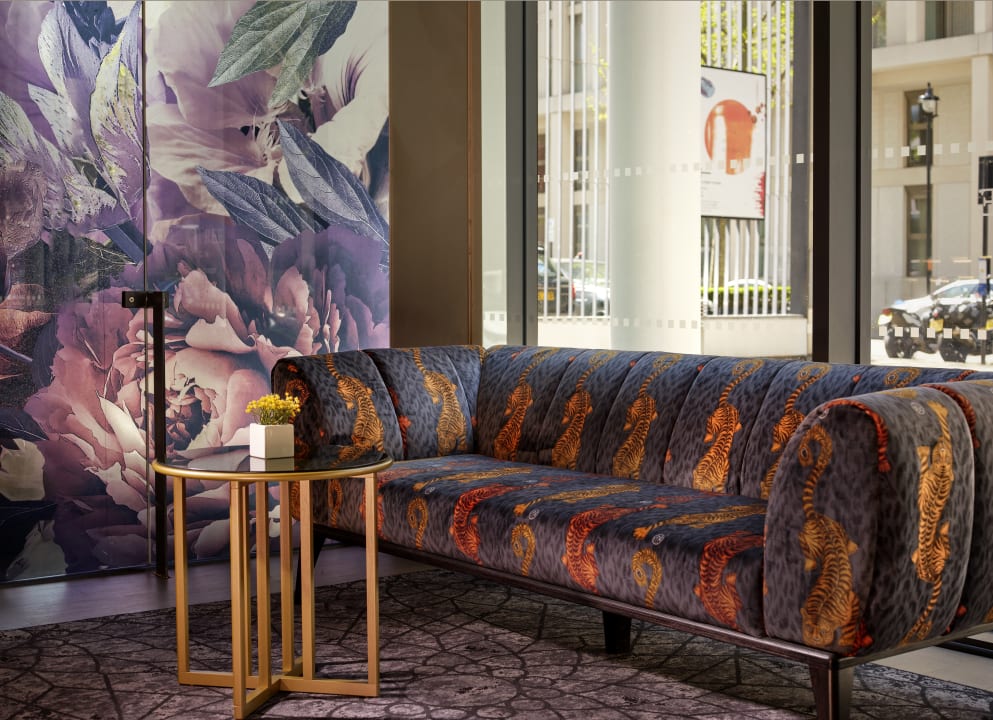 Lobby The Westminster London, Curio Collection by Hilton