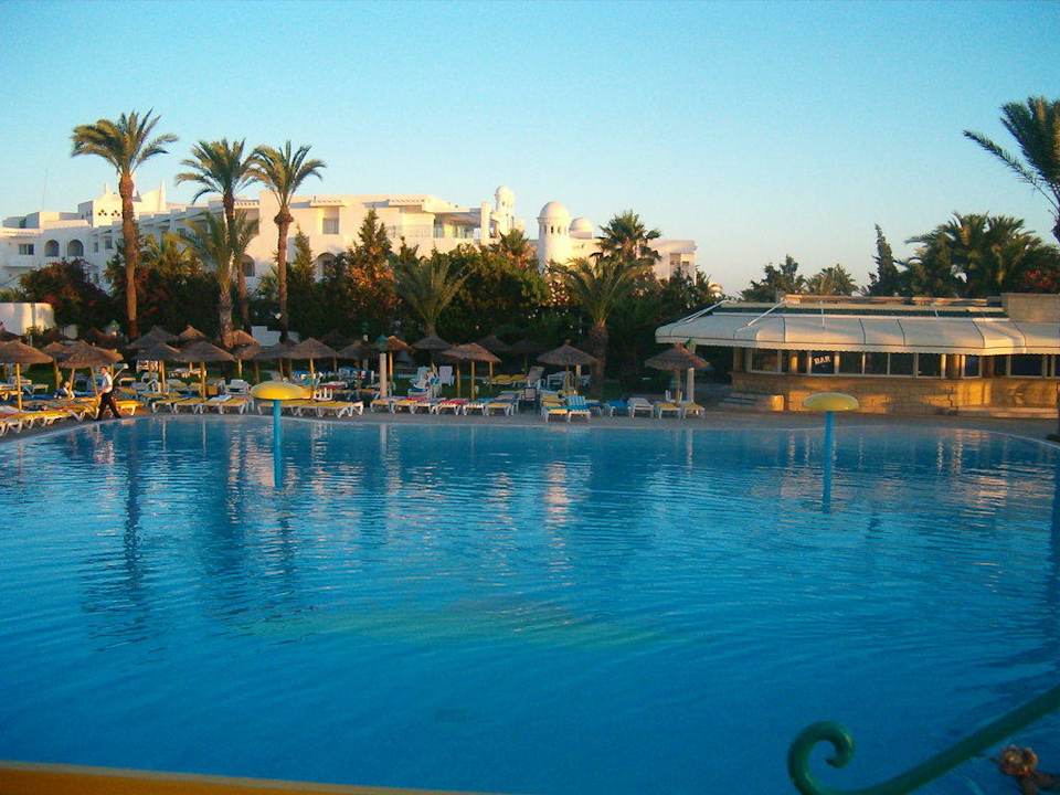Grosser Pool Houda Golf & Beach Club