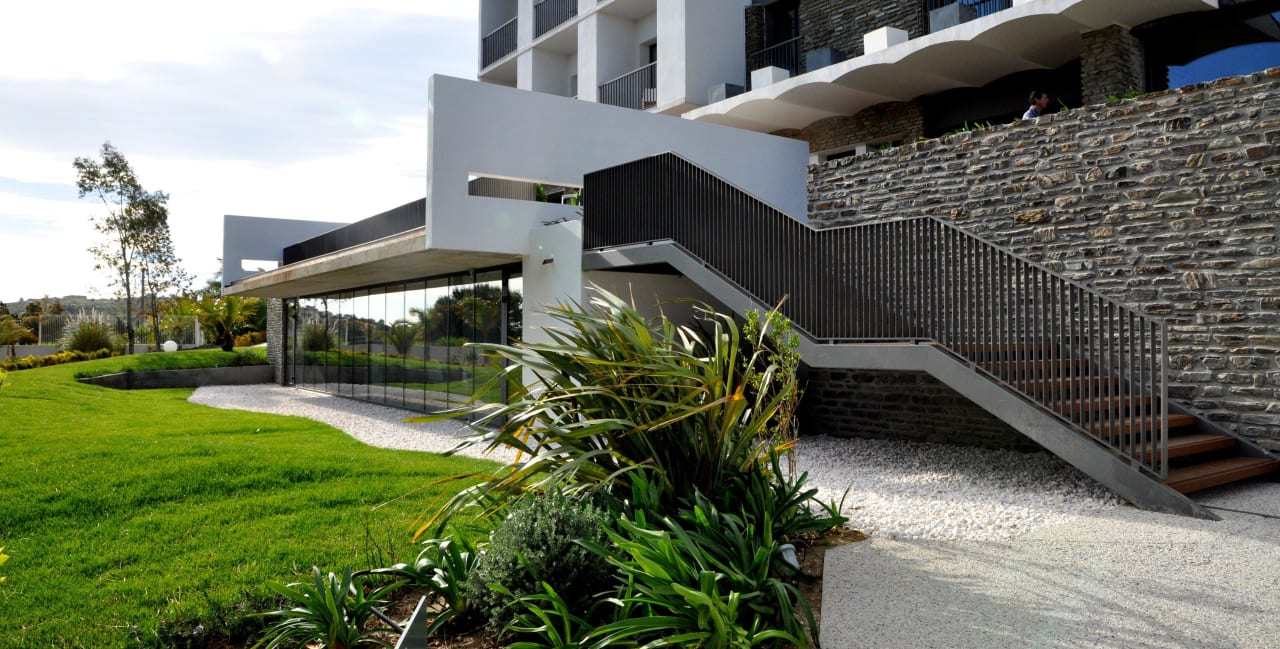 Tout autour de l'hôtel: Des jardins méditéranéens Grand Hotel Du Golfe