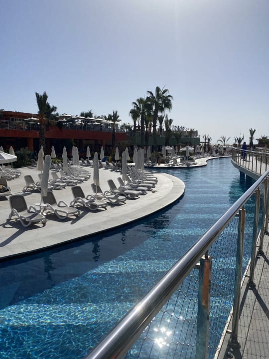 Außenansicht Kirman Belazur Resort & Spa