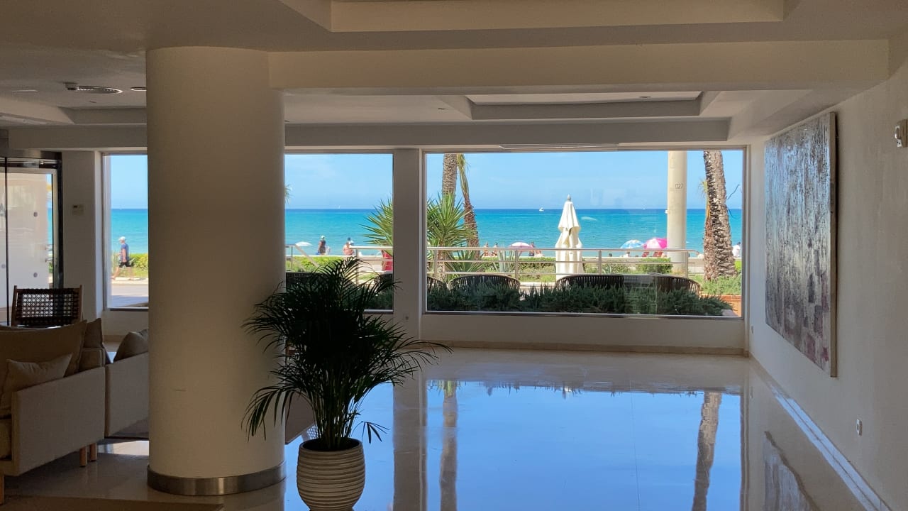 Lobby AYA Seahotel - Adults only