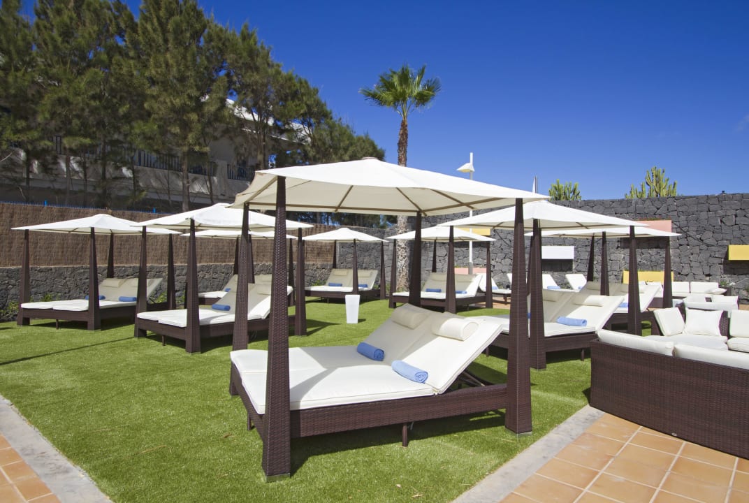 Zona premium Hotel THB Tropical Island