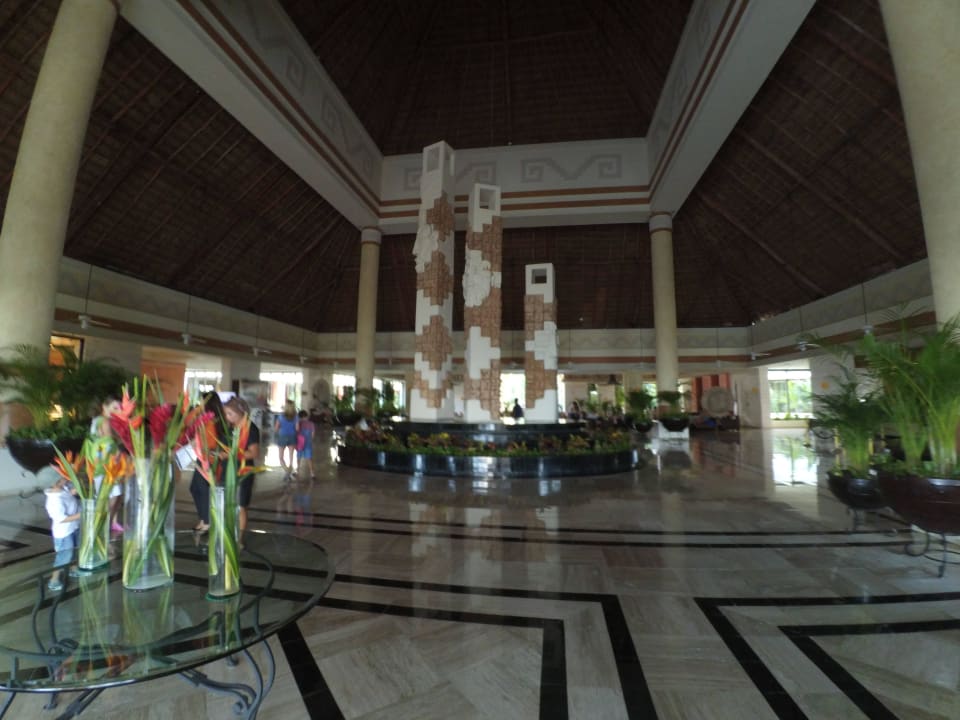 - Bahia Principe Luxury Akumal