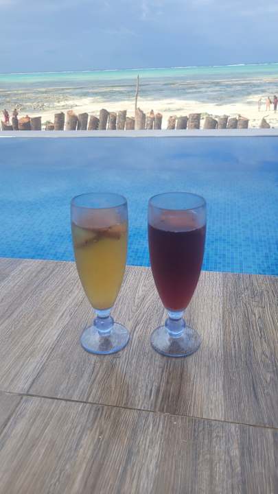 Gastro Reef & Beach Resort