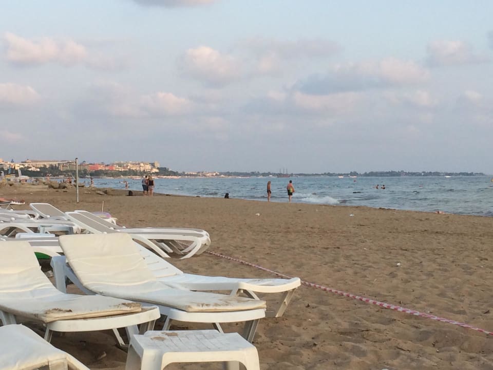 Strand Side Royal Paradise Hotel