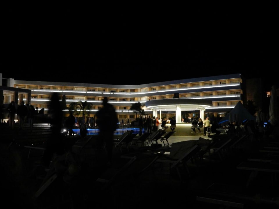 Poolbar Princess Andriana Resort & Spa