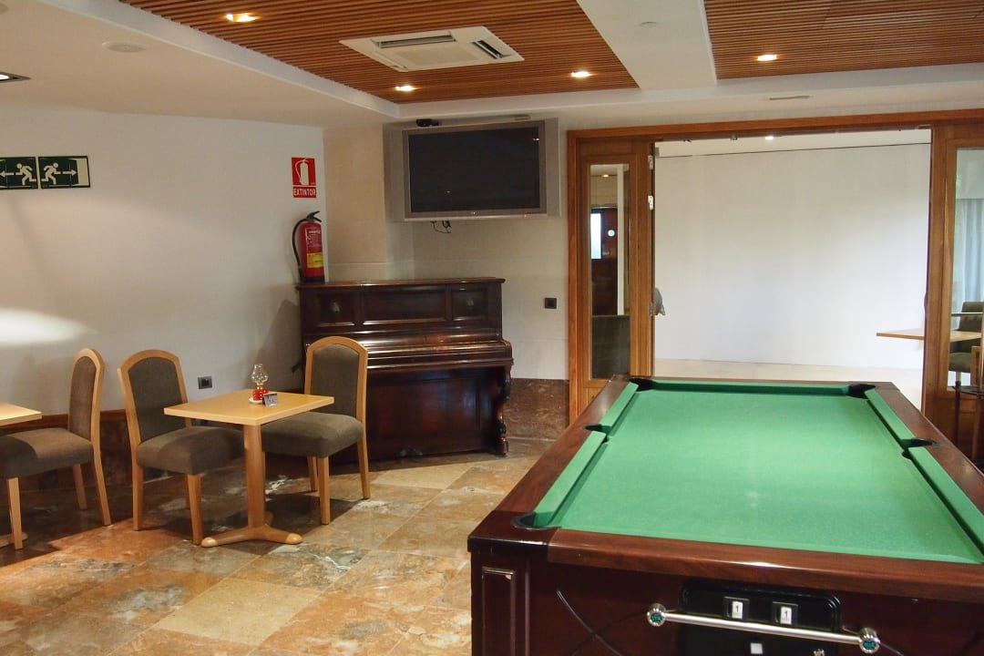 Bar neben Restaurant Hotel ValleMar