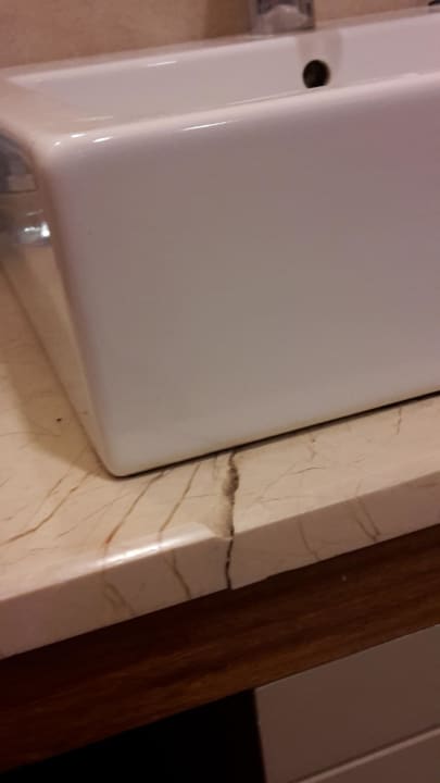 Abgewohntes Bad ... Well Palace Side