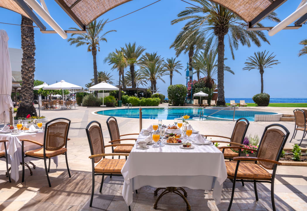 Gastro Constantinou Bros Athena Beach Hotel