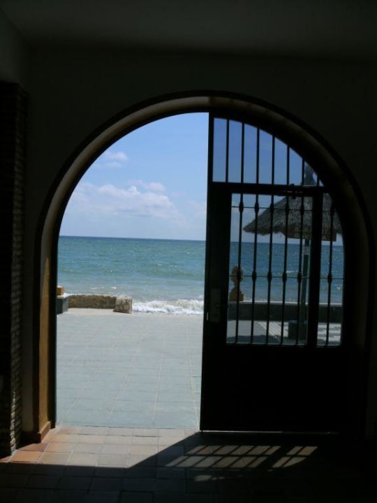 Das Tor zum Urlaubsparadies Hotel Playa de la Luz