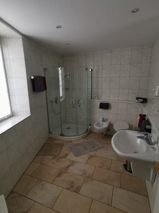 Zimmer Hotel Burg Bollendorf