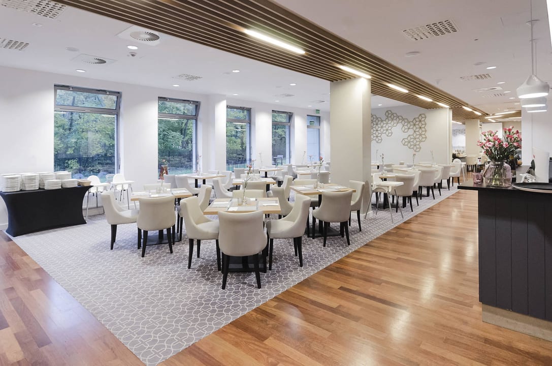 Classic Restaurant Diune Resort by Zdrojowa