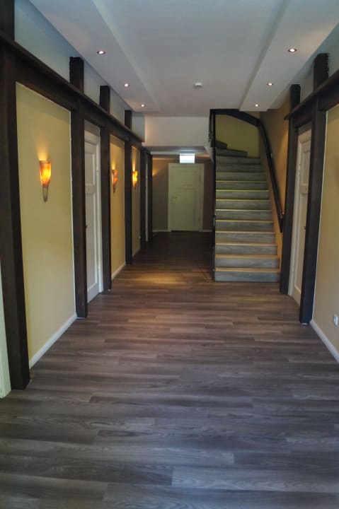 Unterer Flurbereich Hotel Forsthaus Ferienhotel am Dobrock