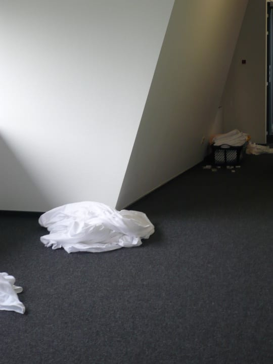 Hotelflur während der Zimmerreinigung Berghotel Johanneshöhe