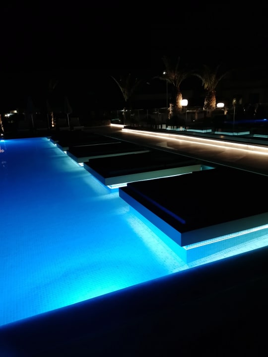Pool Hotel Aphrodite Beach Club