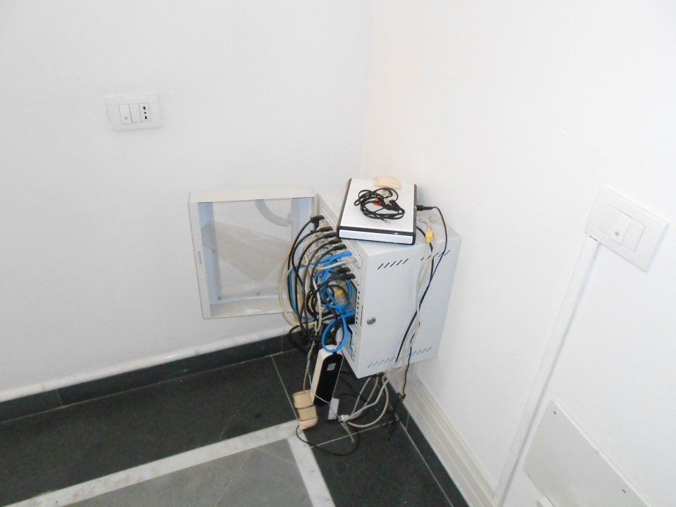 Kabel im Treppenhaus Villa Casa Marina