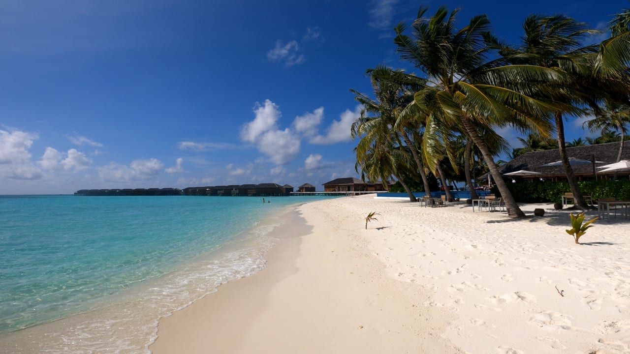 Strand Vilamendhoo Island Resort & Spa