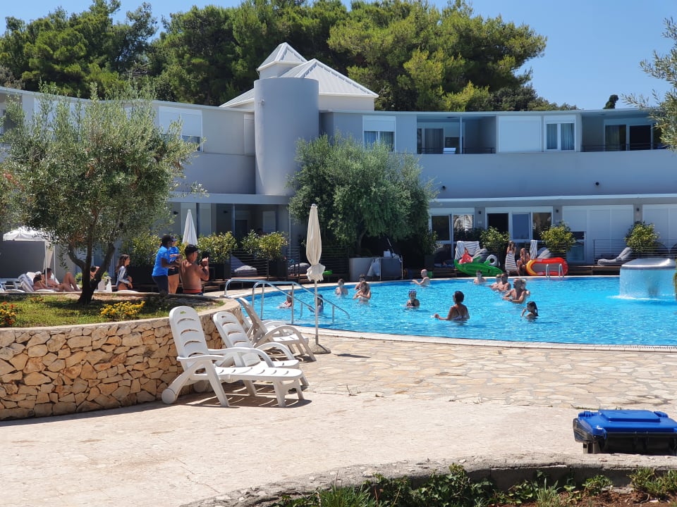 Pool TUI SUNEO Supetar