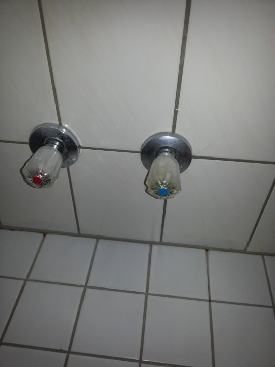 Schmutz im Bad Heide Hotel Reinstorf