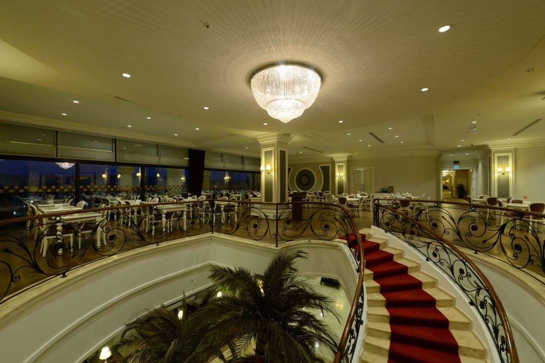 Restaurant Isfanbul Holiday Home & Suites