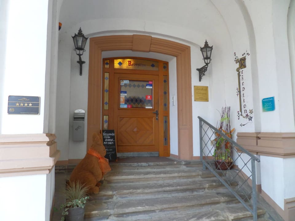 Eingang zur Rezeption Schloßhotel Schkopau