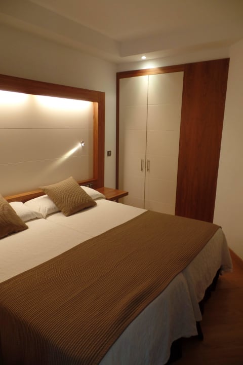 Schlafzimmer - stets sauber! Hipotels Cala Millor Park
