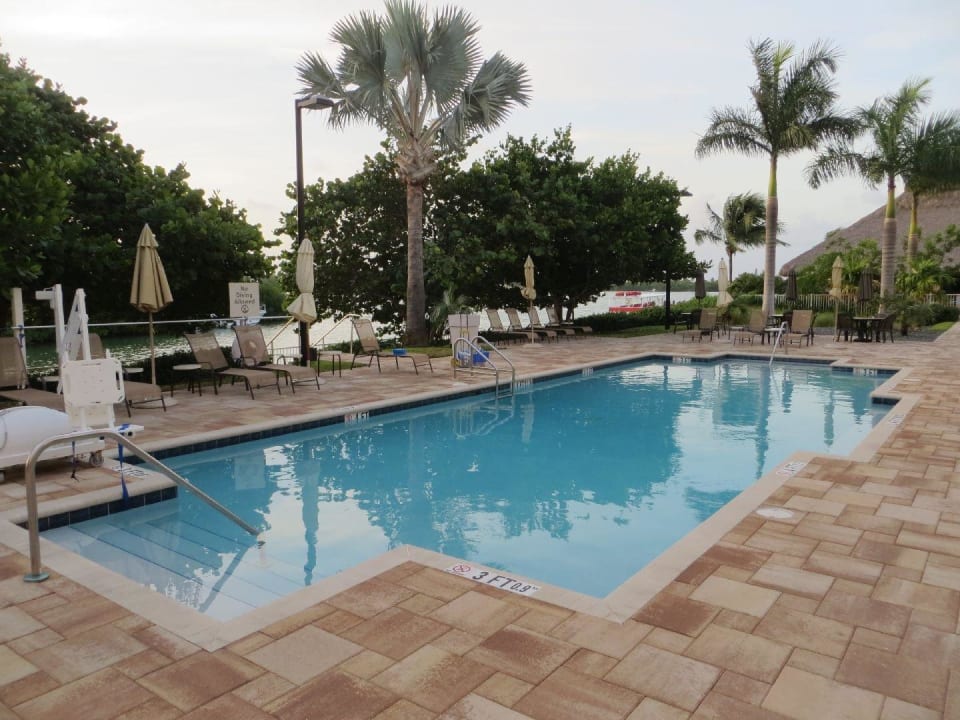 Selbsterklärend Hotel Holiday Inn Express & Suites Marathon