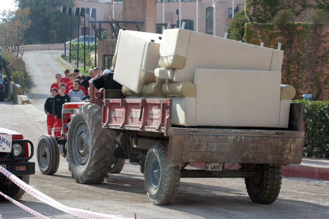 neue Sofas für das 5 Sternehotel Limak Limra Hotel & Resort