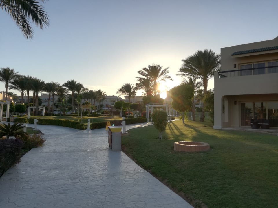 Gartenanlage Coral Sea Holiday Village