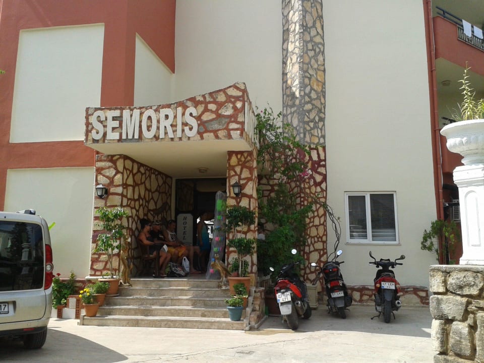 Klein aber fein Semoris Hotel