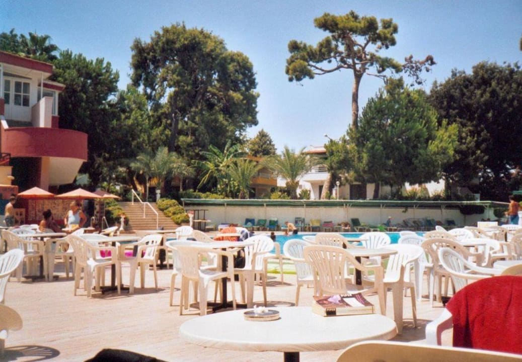 Vor der Poolbar Club Sidelya Hotel