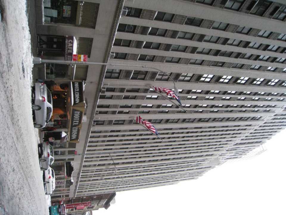 Eingang 47. Straße Hotel Edison