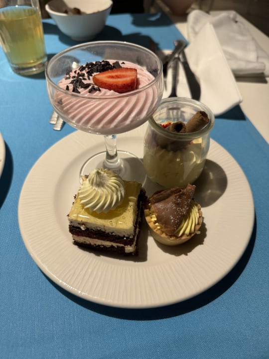 Gastro Anemos Luxury Grand Resort